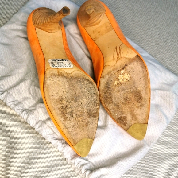 Women's Stuart Weitzman Heels - Picture 3 of 6